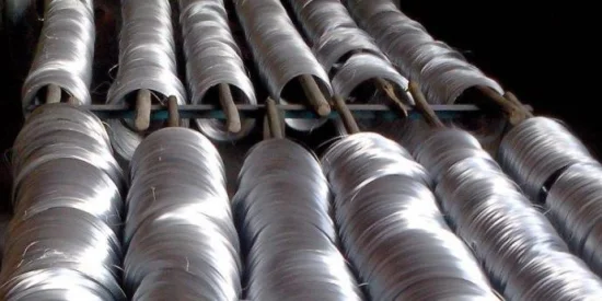 Fil d'alliage d'aluminium personnalisé en usine 0.01-3mm argent 1060 1070 3003 6061 fil de soudage fil d'aluminium